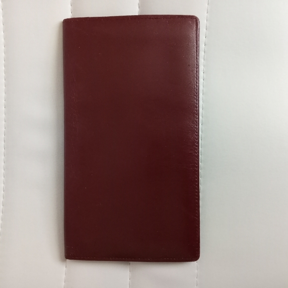 Cartier Bordeaux Leather Checkbook Long Wallet with gold accents - Picture 4 of 12